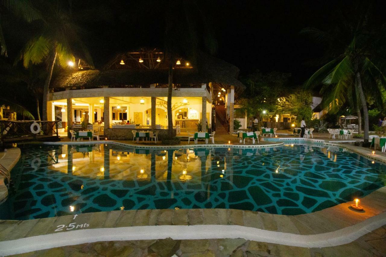Hotel Aquarius Club Watamu Esterno foto